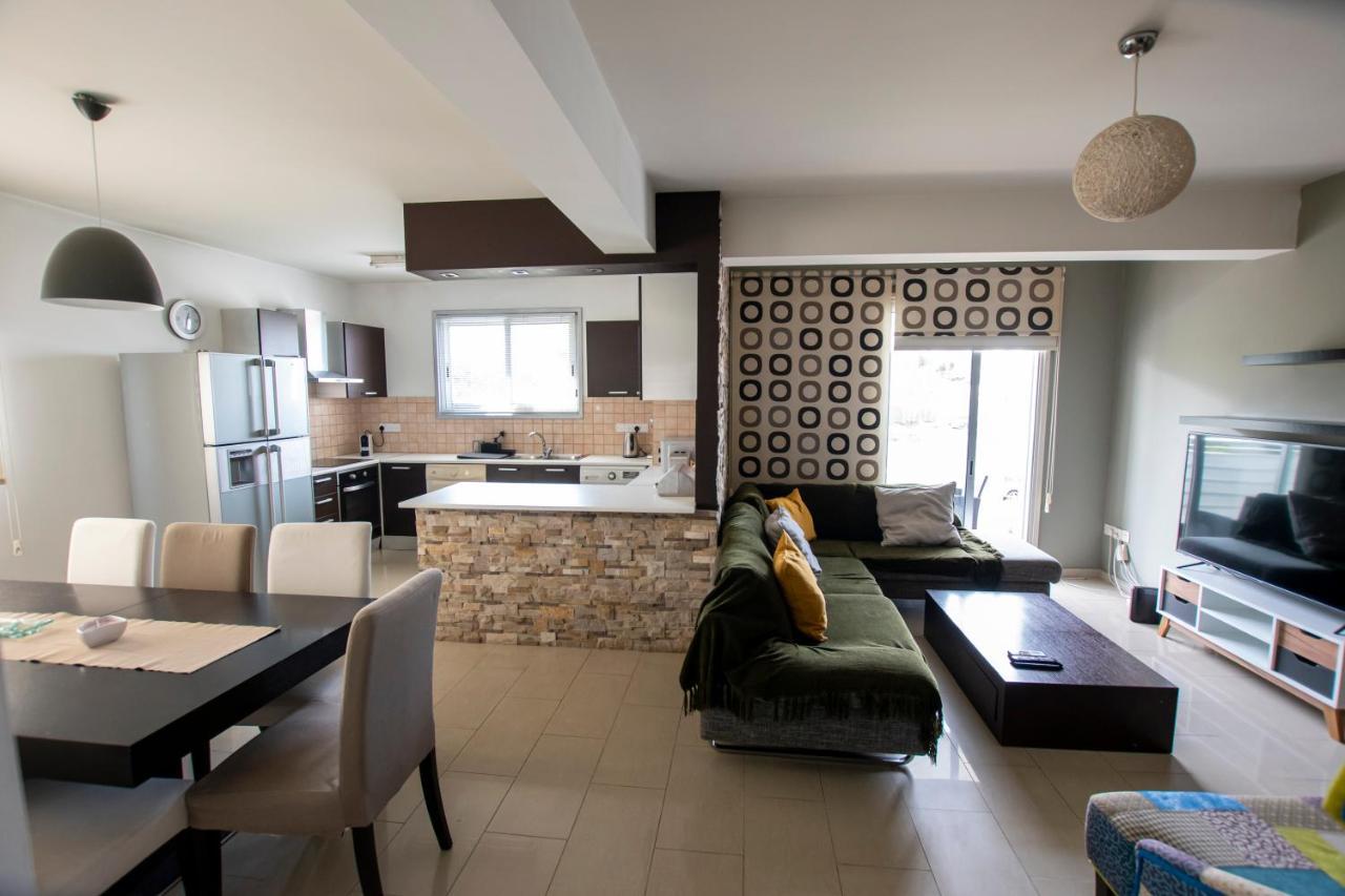Glabur Stays - The Executive 2 Bdr - Nicosia City, Free Parking & Wifi, Welcomes You!!! Kültér fotó