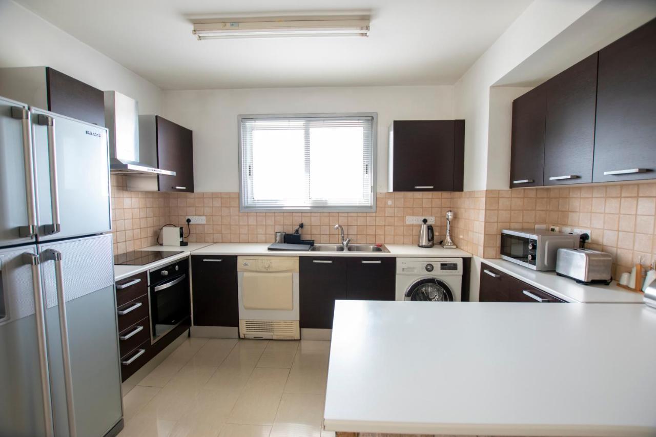 Glabur Stays - The Executive 2 Bdr - Nicosia City, Free Parking & Wifi, Welcomes You!!! Kültér fotó